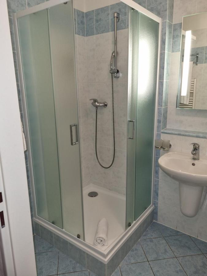 Ubytování Hanka v hotelovém pokoji C408 Frymburk Extérieur photo