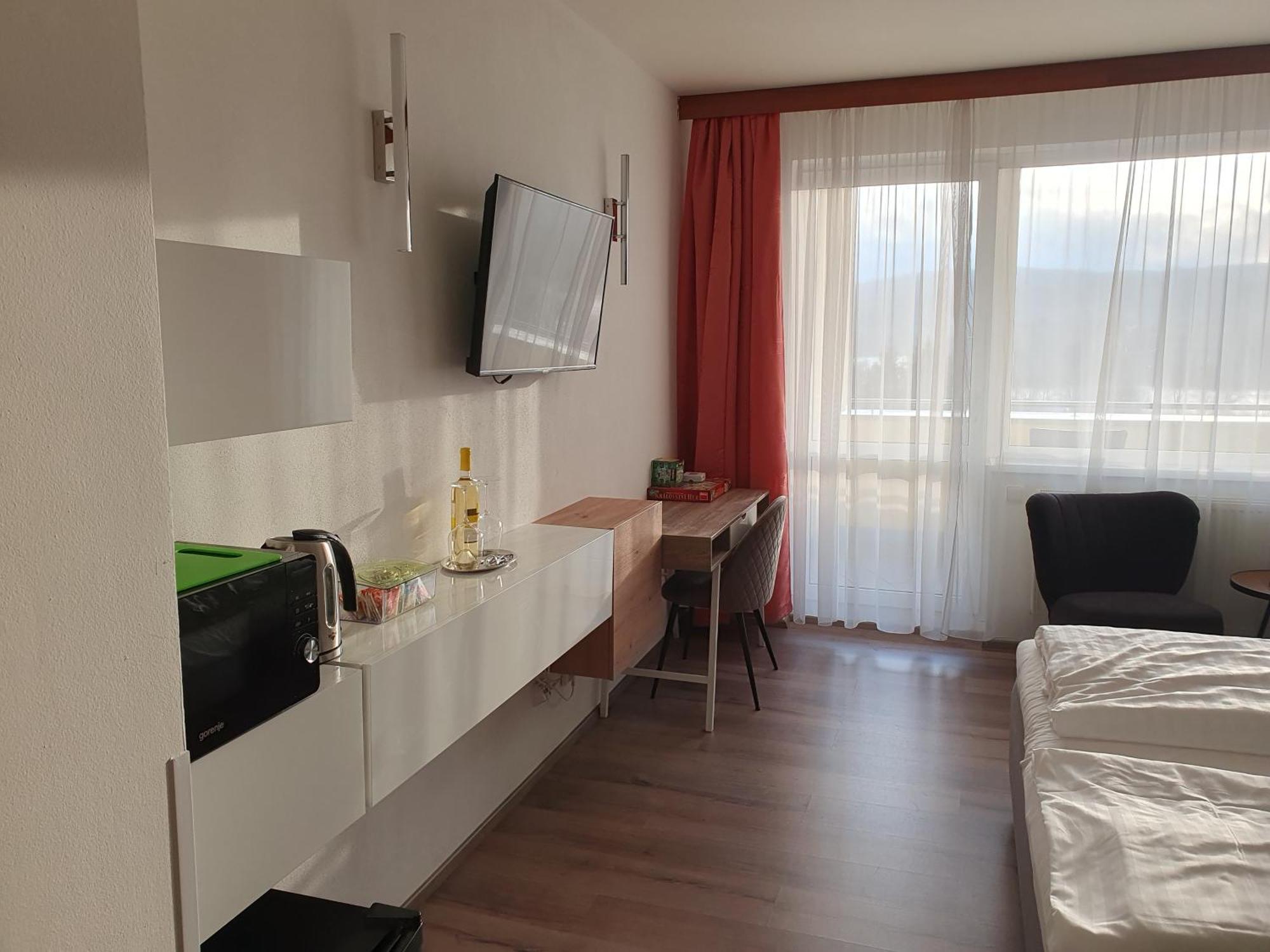 Ubytování Hanka v hotelovém pokoji C408 Frymburk Extérieur photo